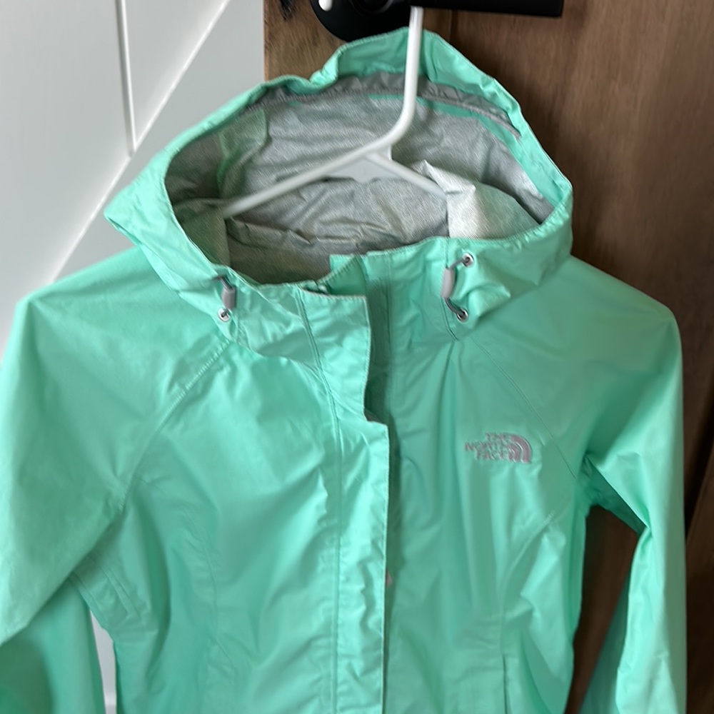 The North Face 💚 Jacket - Picture 4 of 16